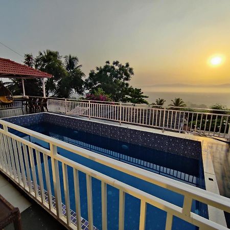 Whitehouse Homestay By Oxystays Hospitality Alībāg Exteriér fotografie