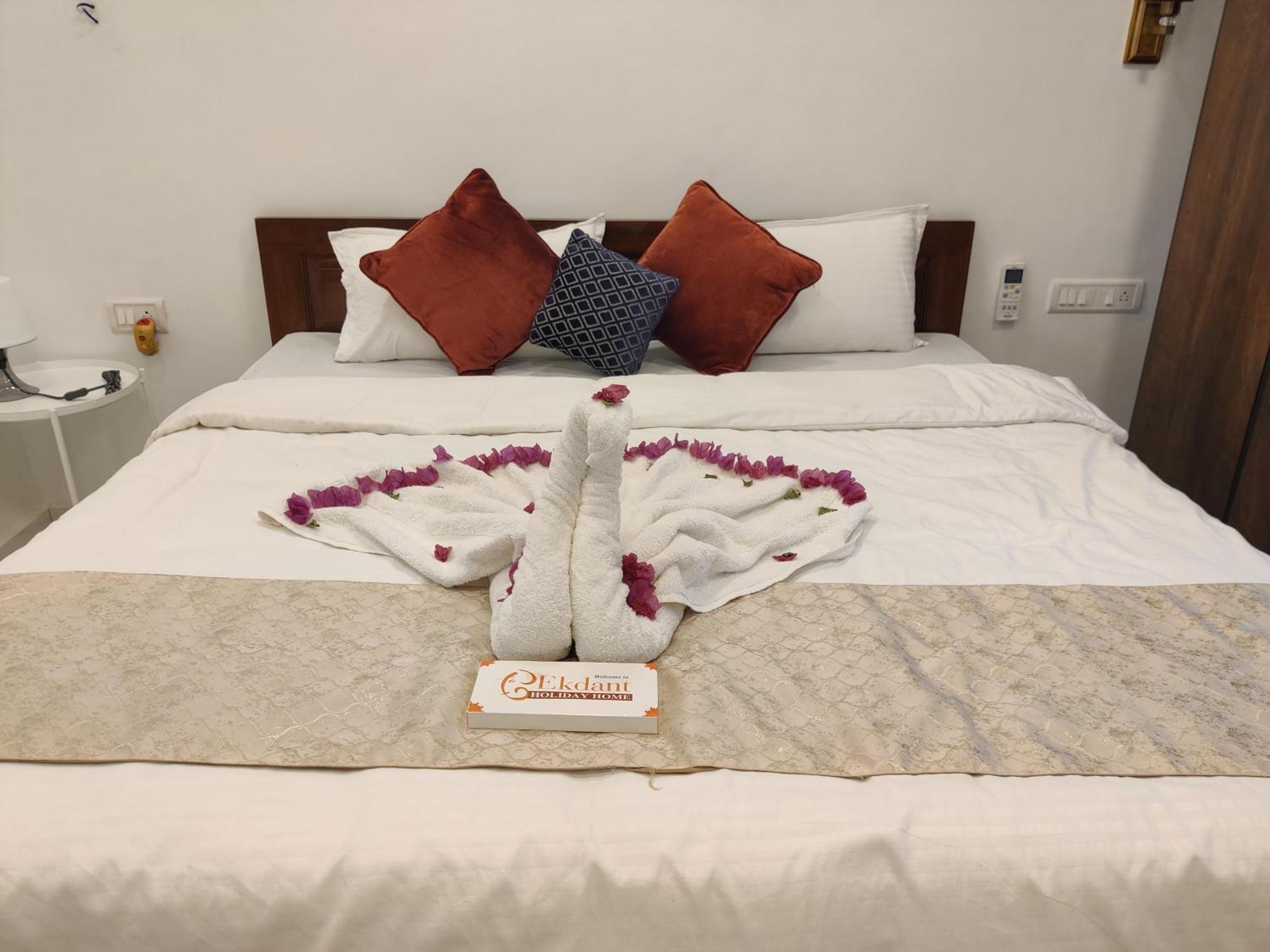 Whitehouse Homestay By Oxystays Hospitality Alībāg Exteriér fotografie