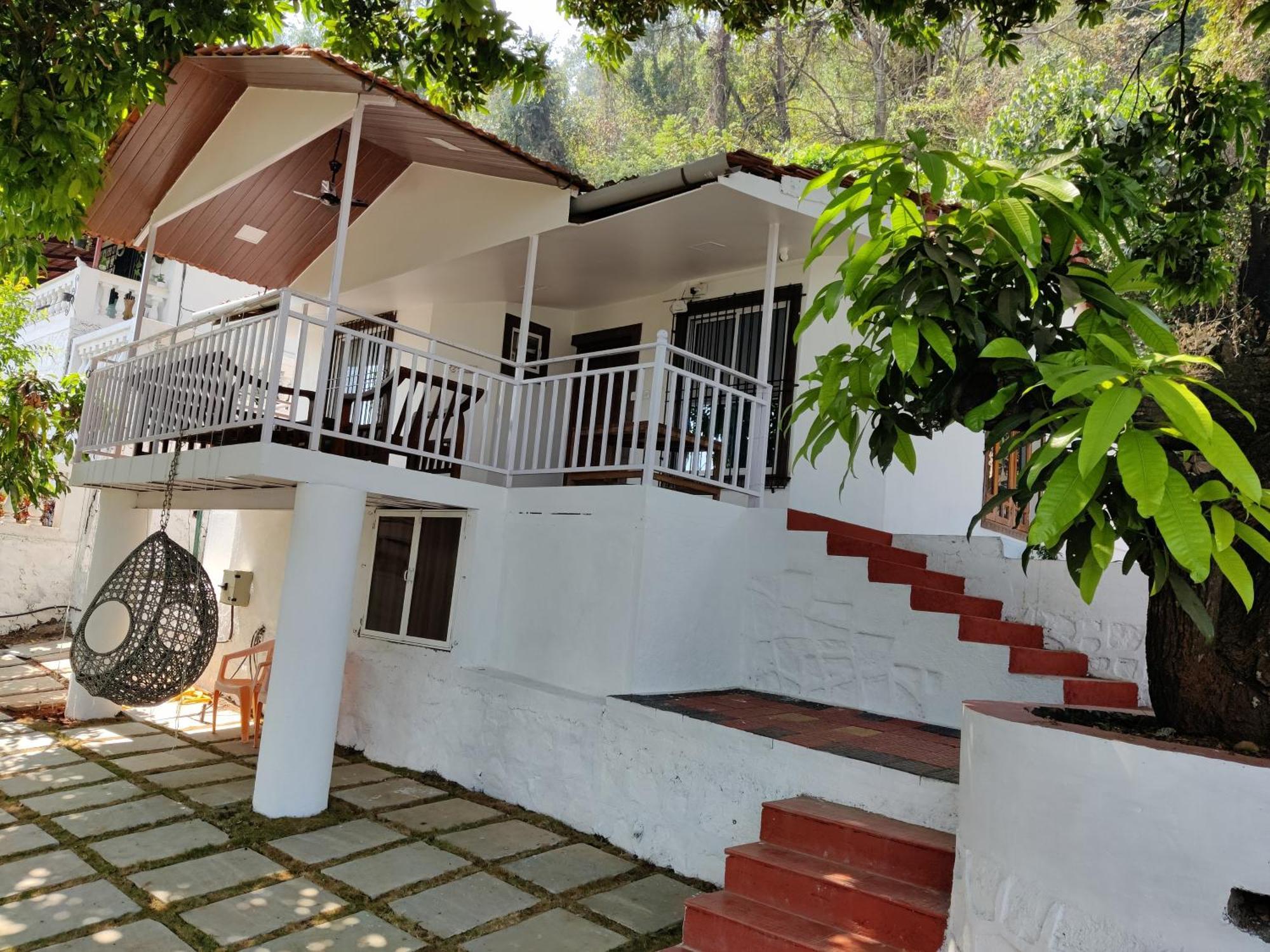 Whitehouse Homestay By Oxystays Hospitality Alībāg Exteriér fotografie
