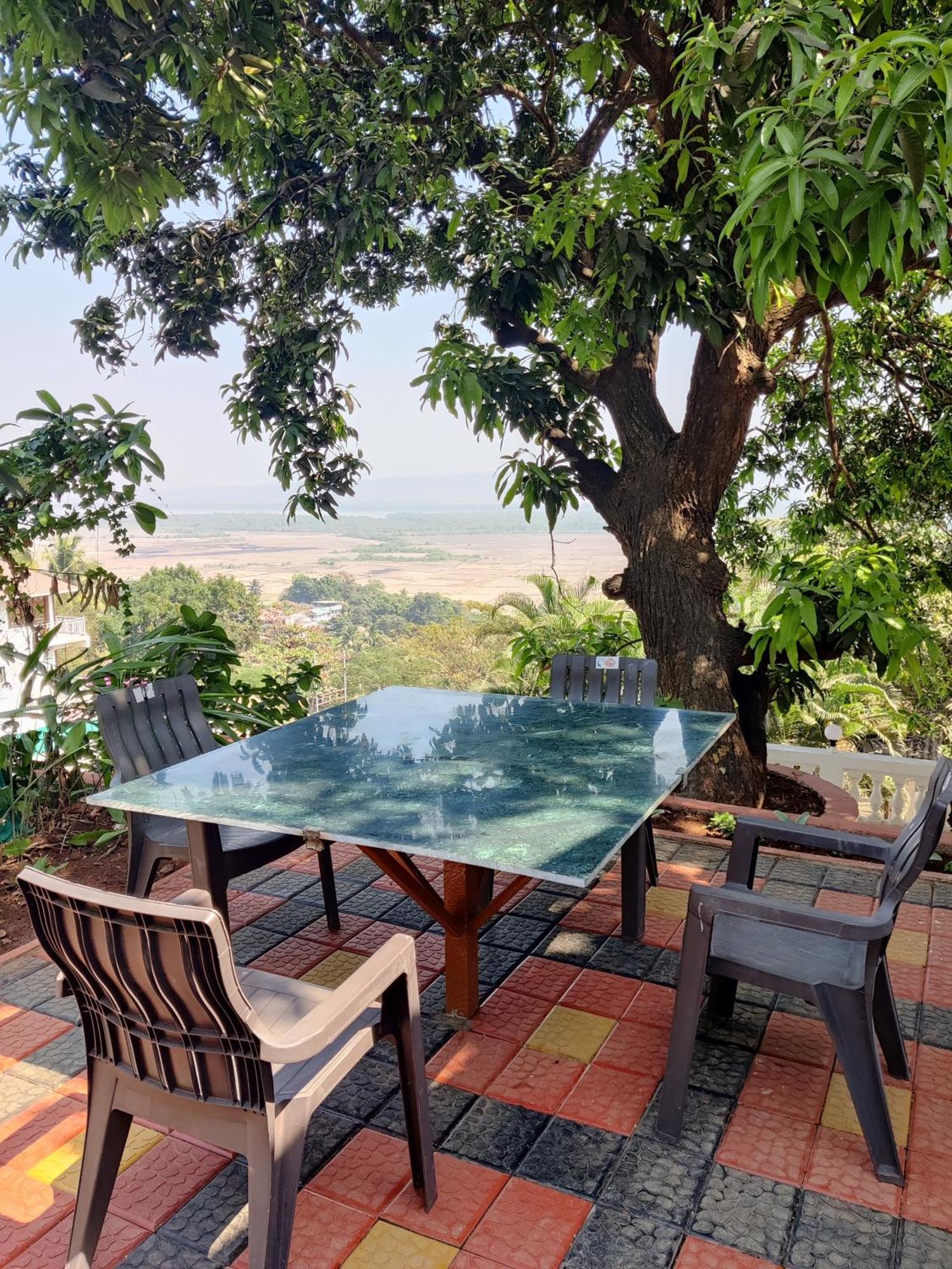 Whitehouse Homestay By Oxystays Hospitality Alībāg Exteriér fotografie