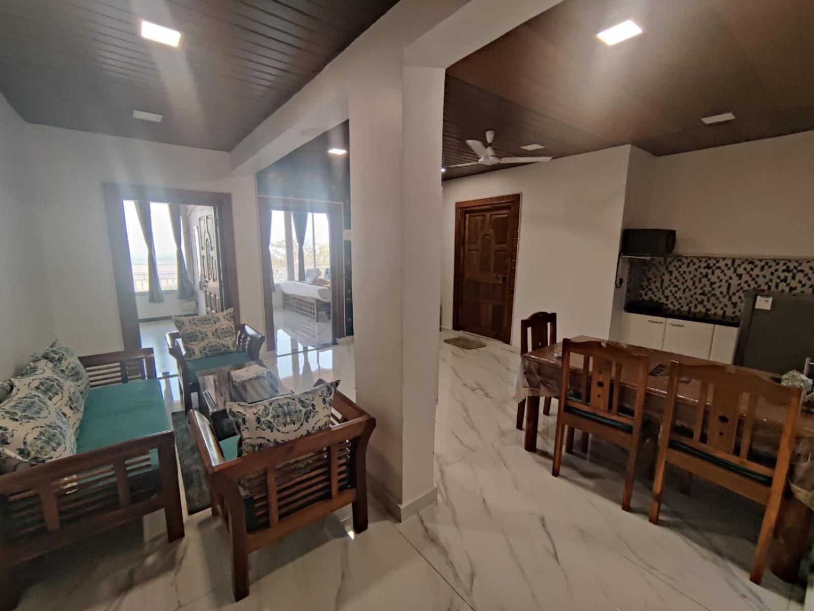 Whitehouse Homestay By Oxystays Hospitality Alībāg Exteriér fotografie