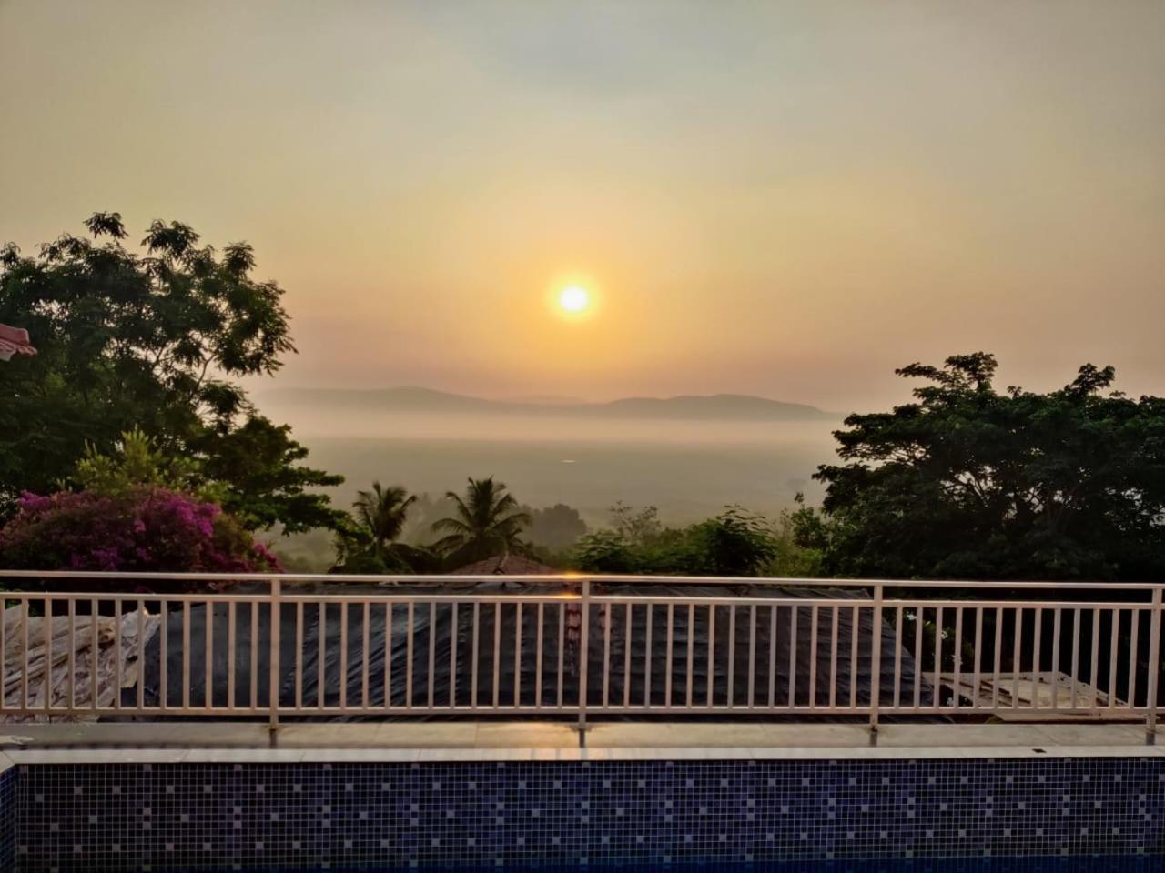 Whitehouse Homestay By Oxystays Hospitality Alībāg Exteriér fotografie